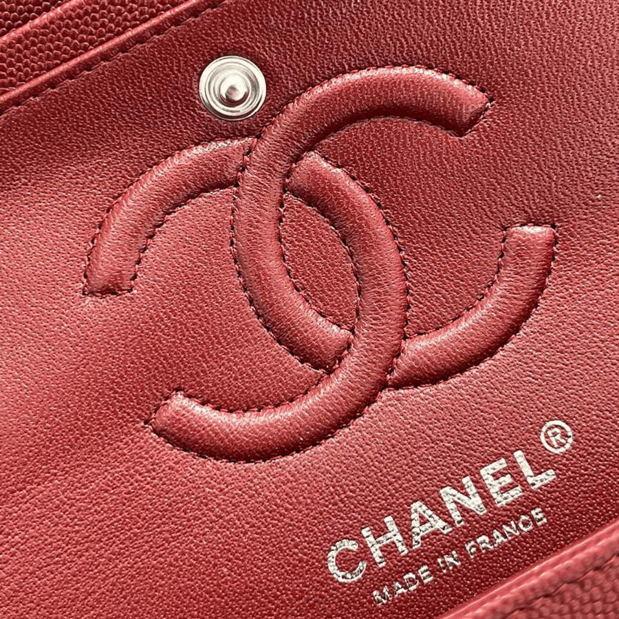 حقيبة شانيل كلاسيك جلد كافيار مقاس 23 Chanel Classic Flap Small Size