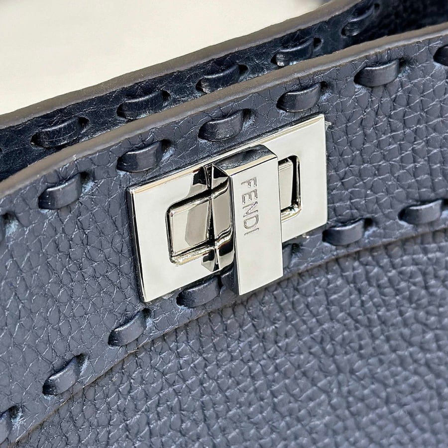 حقيبة فيندي بيكابو Fendi Peekaboo Night Mist Blue
