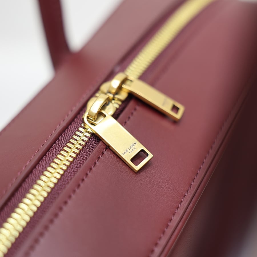 حقيبة سان لوران الحجم الكبير Saint Laurent SAC DE JOUR