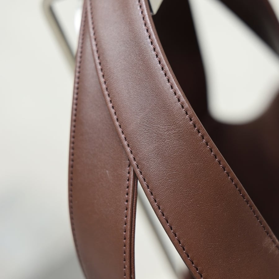 حقيبة سانت لوران حقيبة ICARE لون كوفي Saint Laurent