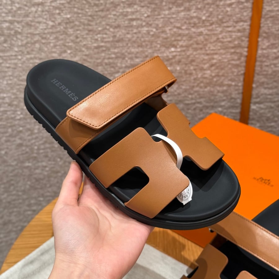 صندل نسائي هيرميس هاند ميد Hermes 225 CHYPRE SANDAL
