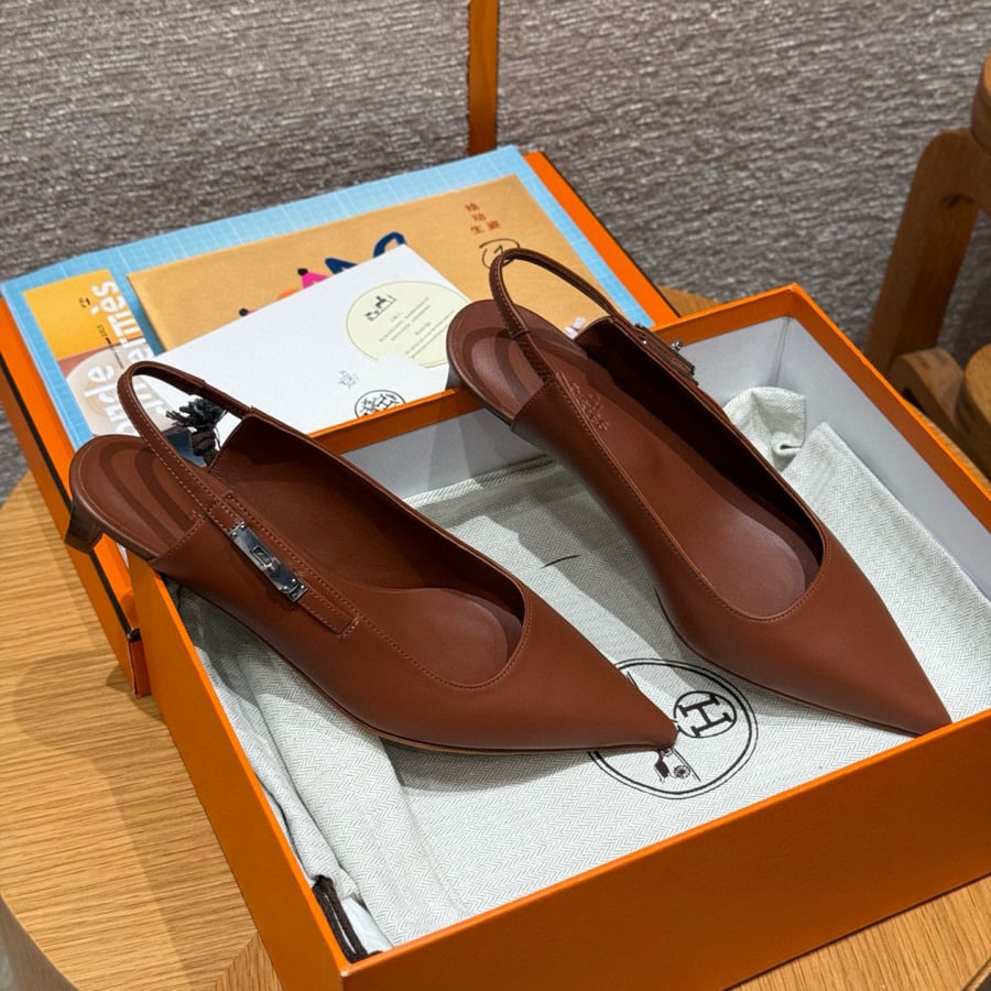 صندل هيرميس هاند ميد Hermes 616 Lover SANDAL