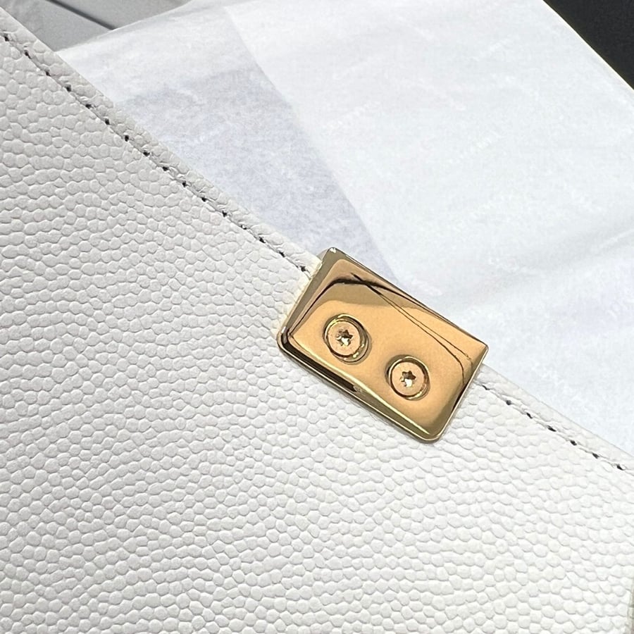 حقيبة يد BOY CHANEL صغيرة