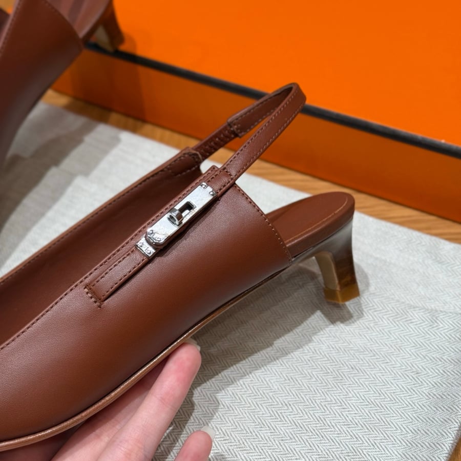 صندل هيرميس هاند ميد Hermes 616 Lover SANDAL