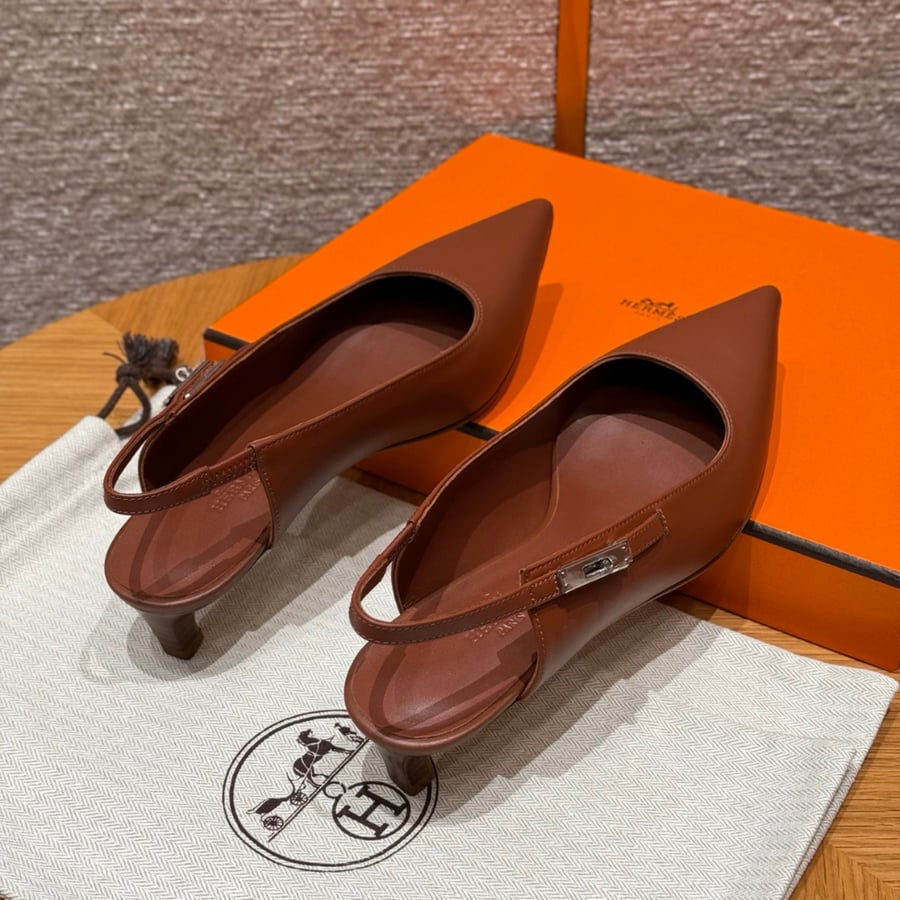 صندل هيرميس هاند ميد Hermes 616 Lover SANDAL