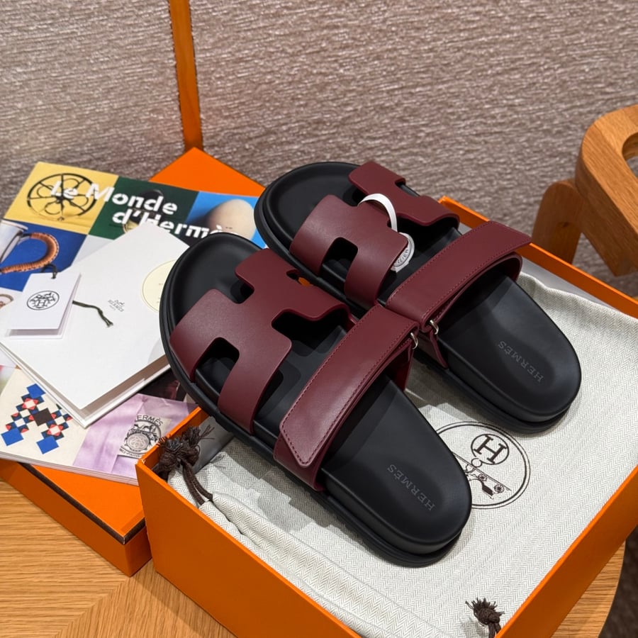 صندل نسائي هيرميس هاند ميد Hermes 225 CHYPRE SANDAL