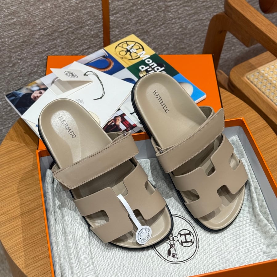صندل نسائي هيرميس هاند ميد Hermes 225 CHYPRE SANDAL