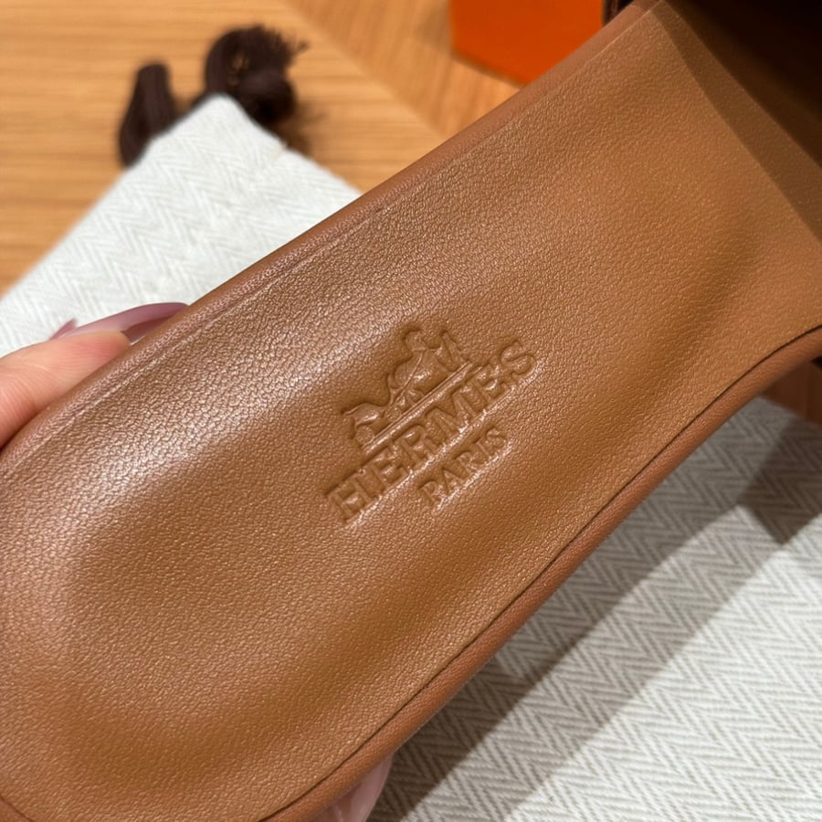 صندل جيجي كيلي بكعب عال هاند ميد Hermes 187 Gigi kelly SANDAL