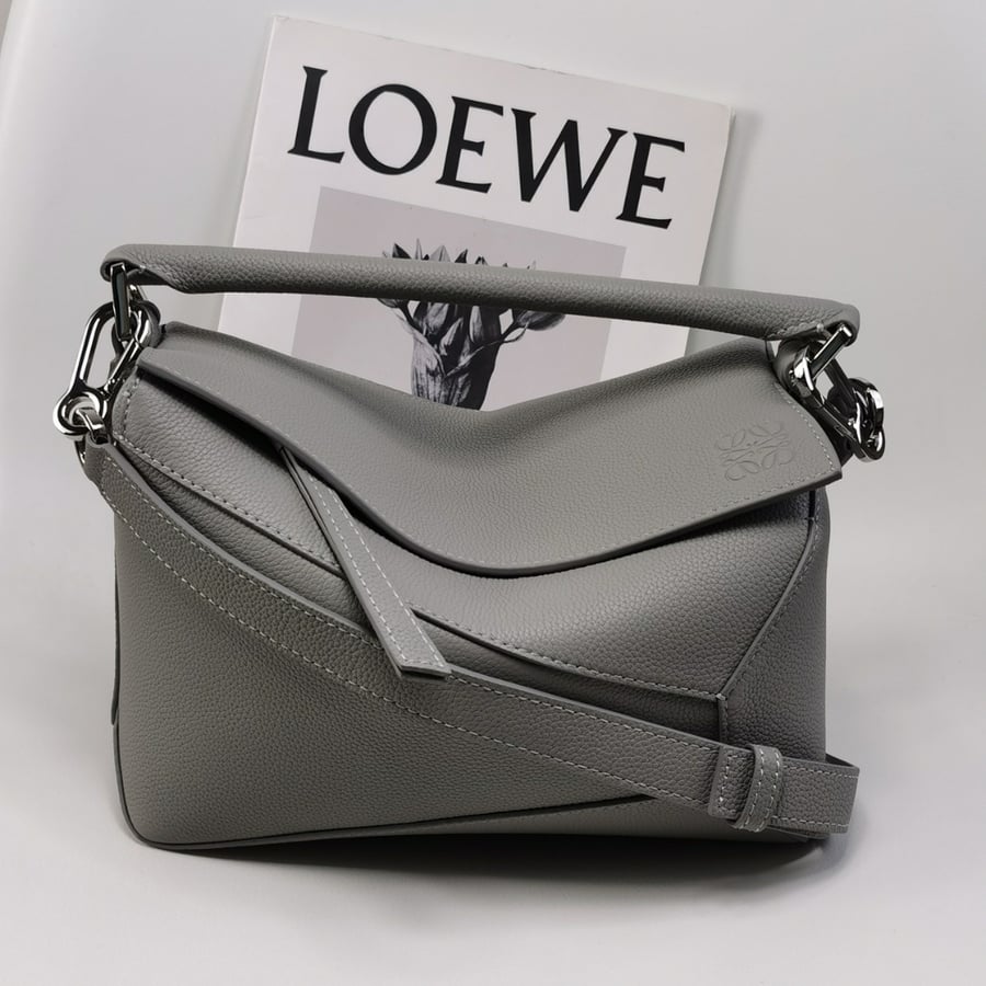 حقيبة لويفي بازل إيدج حجم صغير Small Puzzle Edge bag 24CM