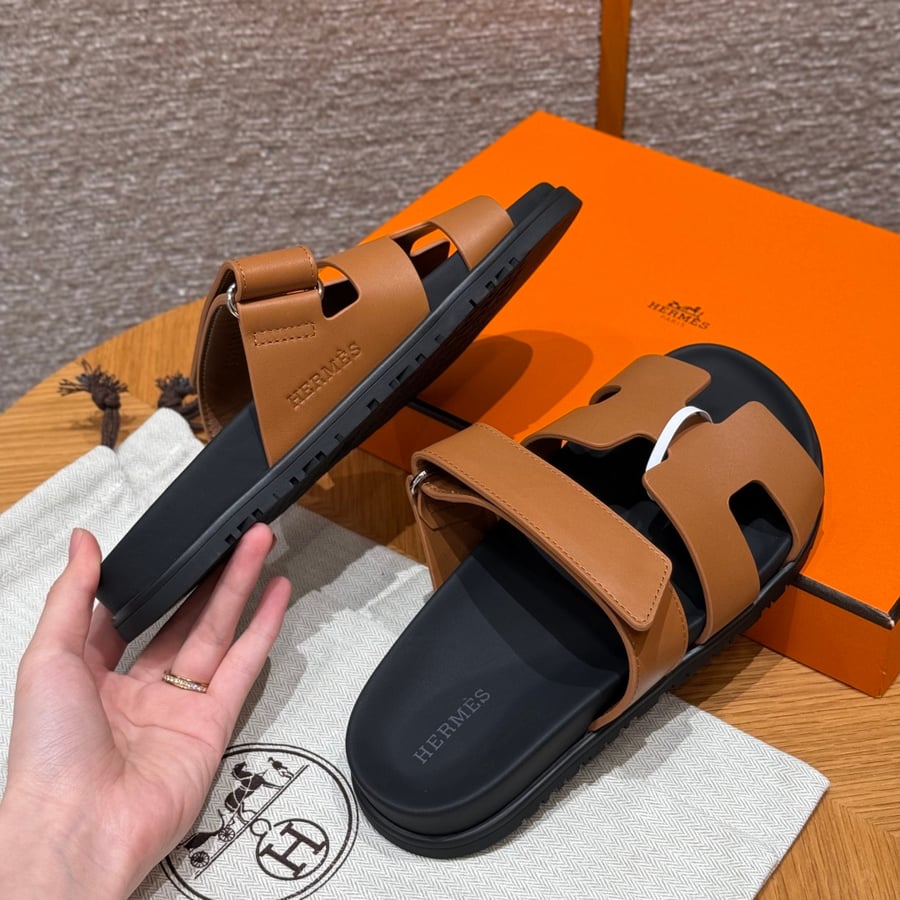 صندل نسائي هيرميس هاند ميد Hermes 225 CHYPRE SANDAL