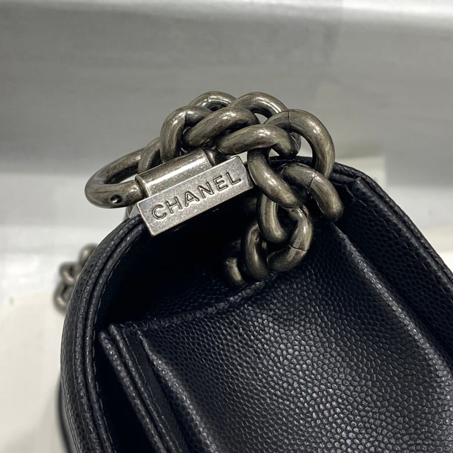 حقيبة يد BOY CHANEL صغيرة