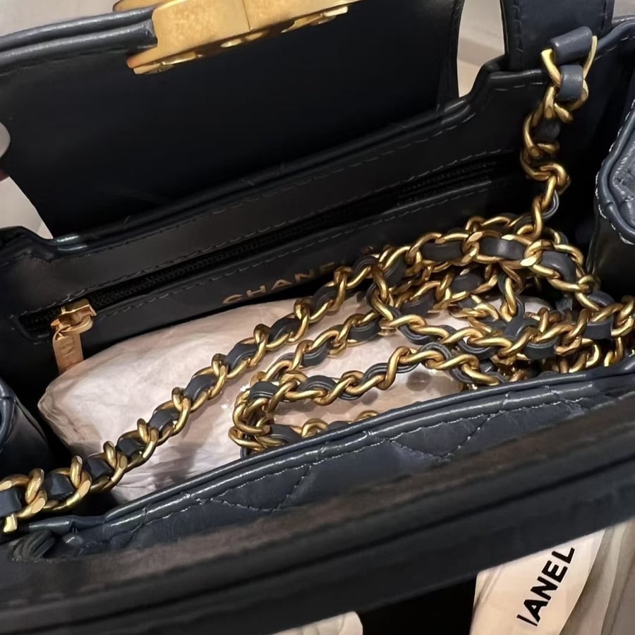 حقيبة شانيل Chanel 25c kelly