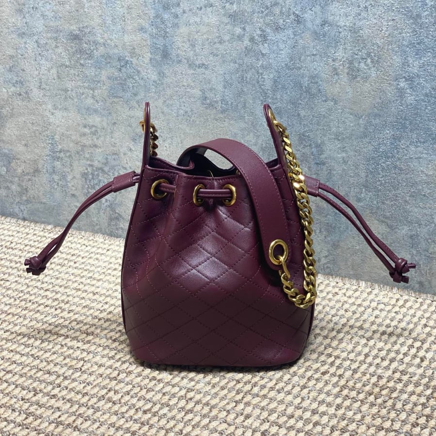 حقيبة سانت لوران كاساندر باكيت Saint Laurent Cassandre Small Bucket