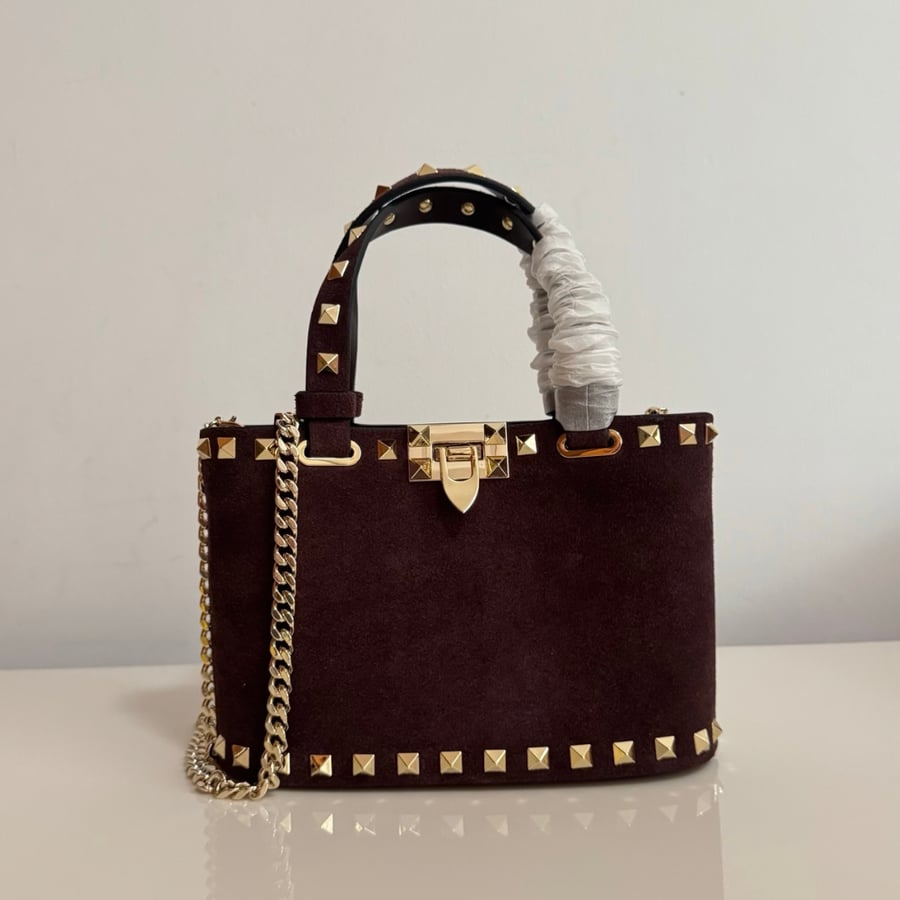 شنطة روكستاد فالنتينو غارافاني بسلسلة Valentino Garavani Rockstud Mini