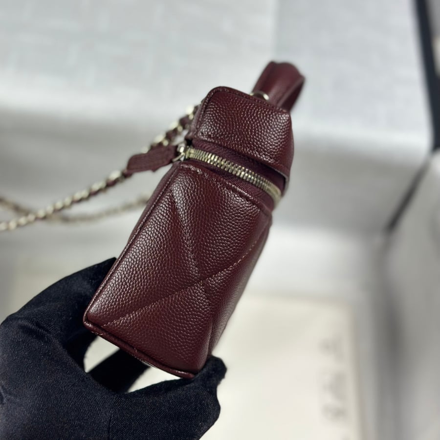 حقيبة شانيل بنقشة ماسية كبيرة  Chanel 25K LP