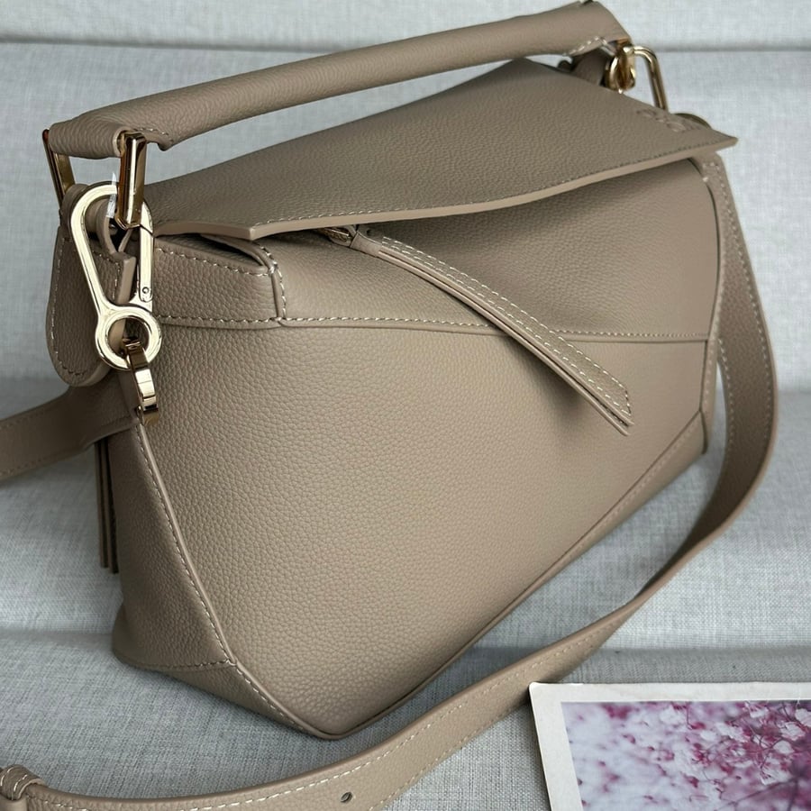 حقيبة لويفي بازل إيدج حجم صغير Small Puzzle Edge bag 24CM