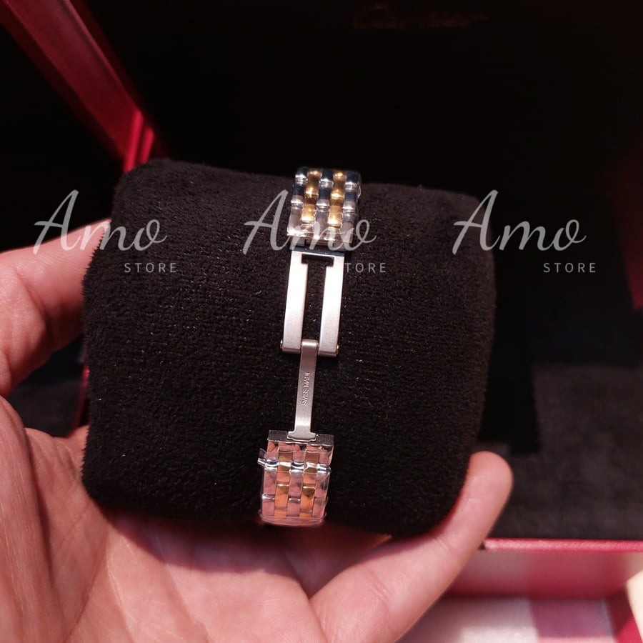 ساعة بانثر دو كارتييه الحجم الصغير مقاس 22 مم Cartier Panther
