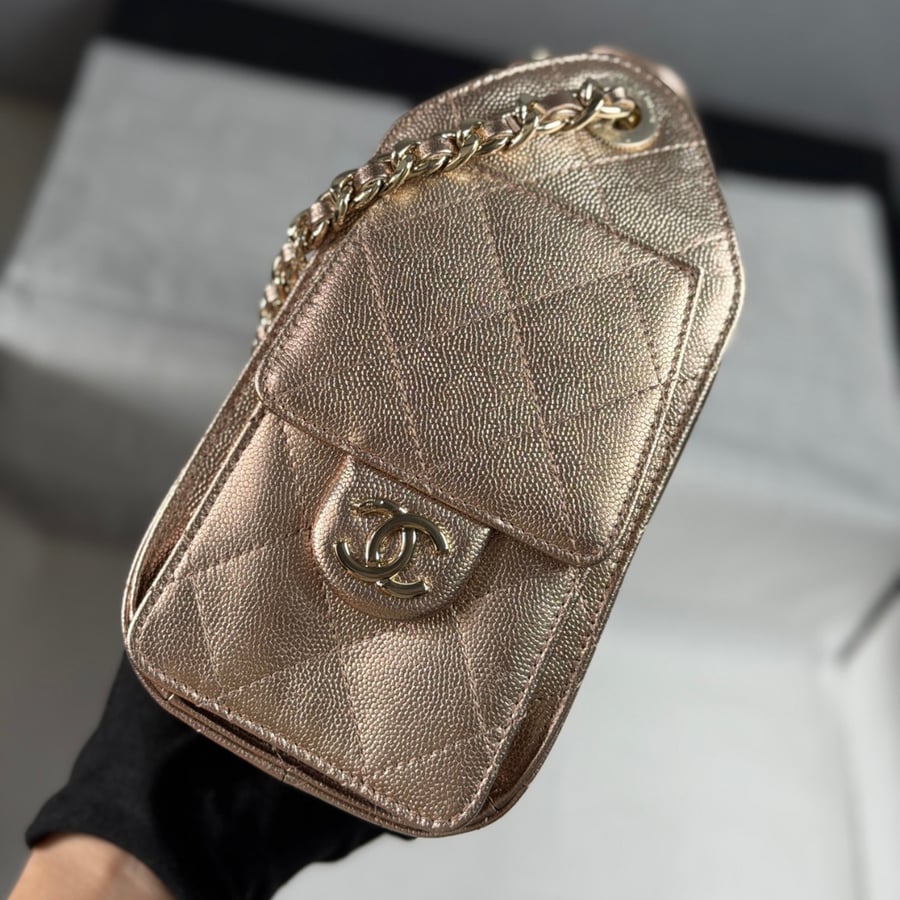 حقيبة شانيل هوبو مقاس ميني Chanel Hobo 26c Mini