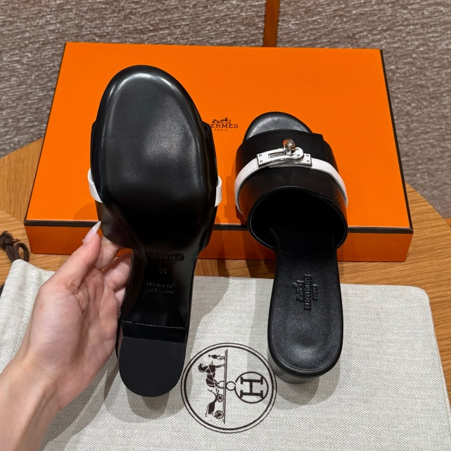 صندل جيجي كيلي بكعب عال هاند ميد Hermes 187 Gigi kelly SANDAL