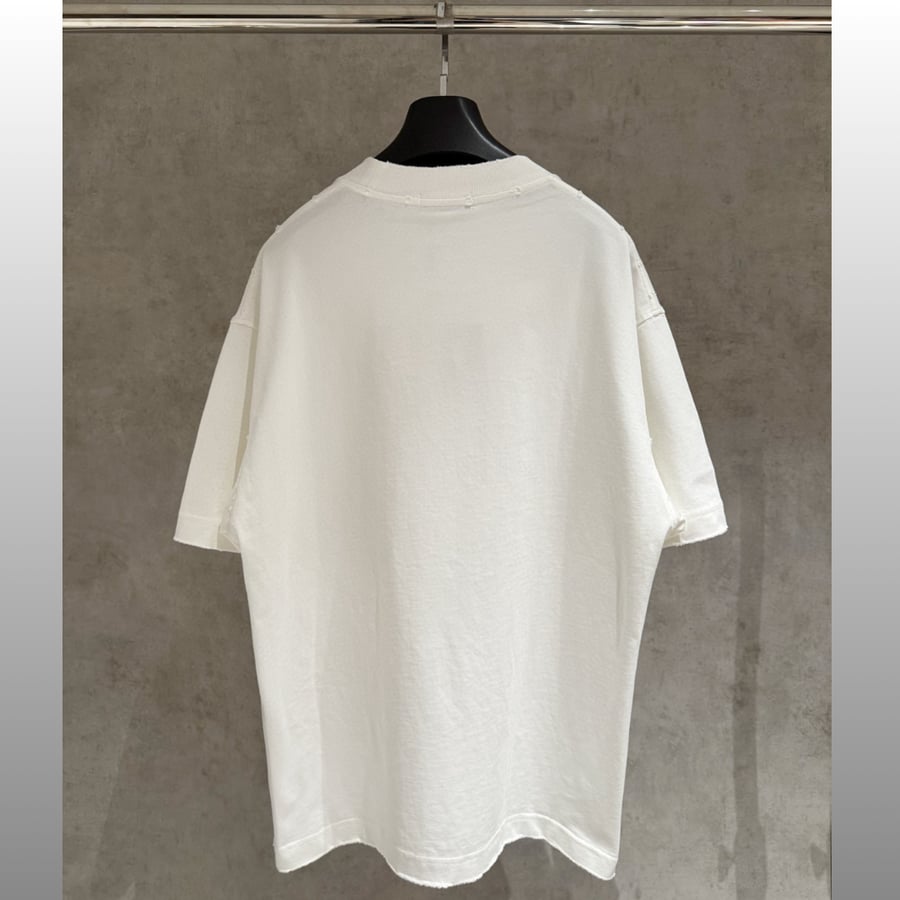 تي شيرت رجالي قطن لون أبيض بأكمام قصيرة وياقة مدورة MIU MIU T-shirt