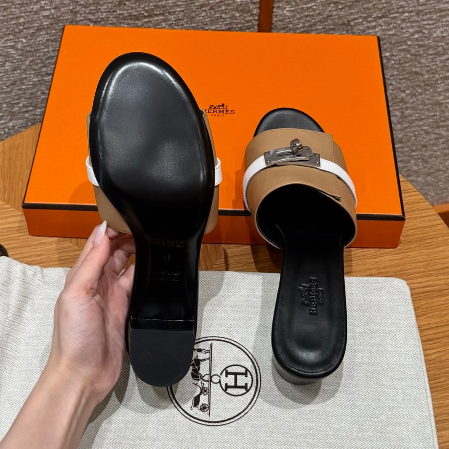 صندل جيجي كيلي بكعب عال هاند ميد Hermes 187 Gigi kelly SANDAL