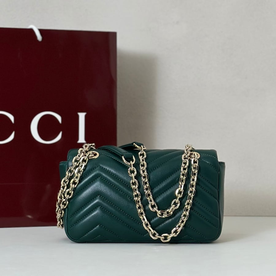 شنطة قوتشي جي جي مارومنت Gucci GG Marmont Small Shoulder 23CM