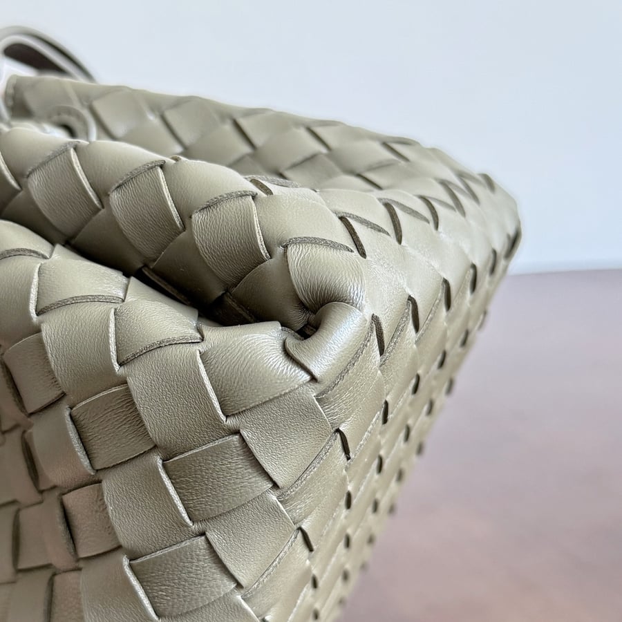 حقيبة باراشوت صغيرة من أنديامو Small Andiamo Parachute Bag