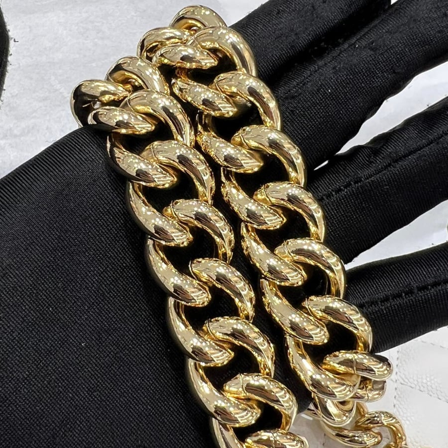 حقيبة يد BOY CHANEL صغيرة