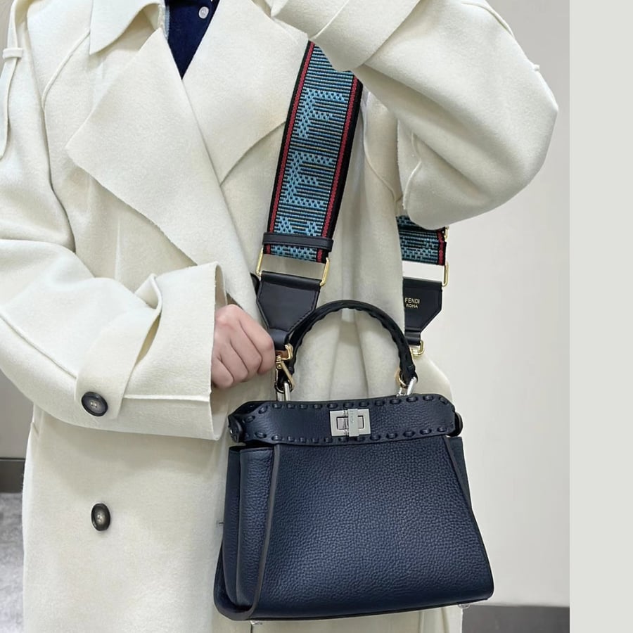 حقيبة فيندي بيكابو Fendi Peekaboo Night Mist Blue