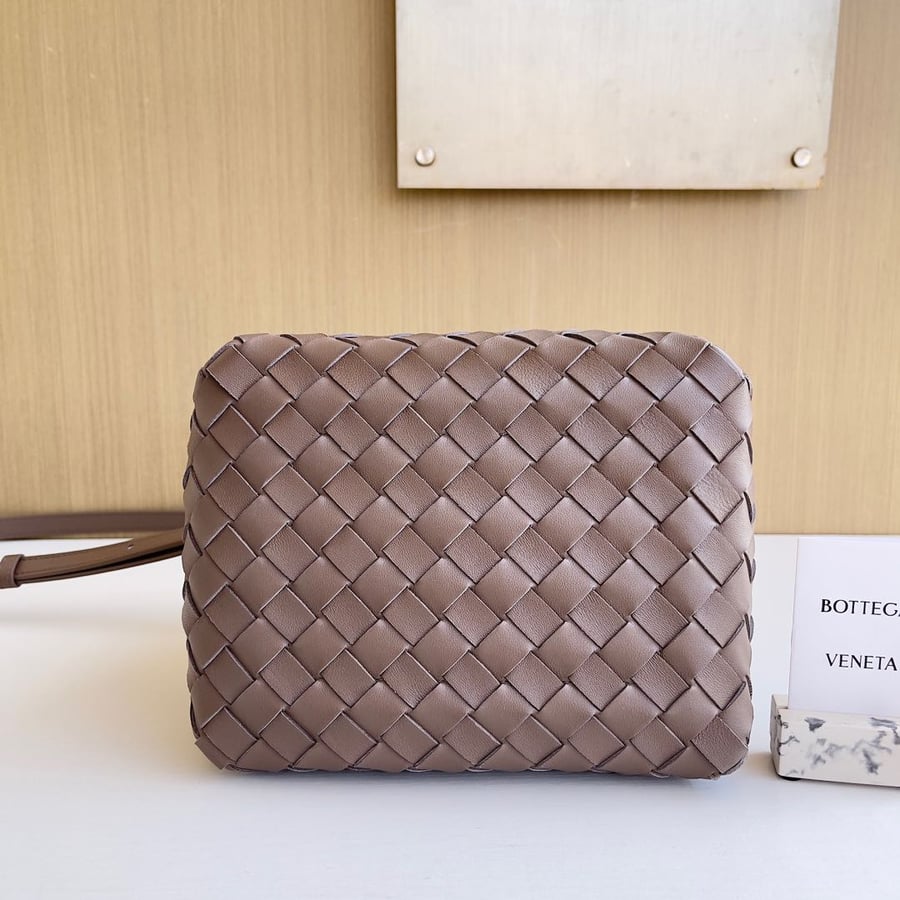 حقيبة باراشوت صغيرة من أنديامو Small Andiamo Parachute Bag