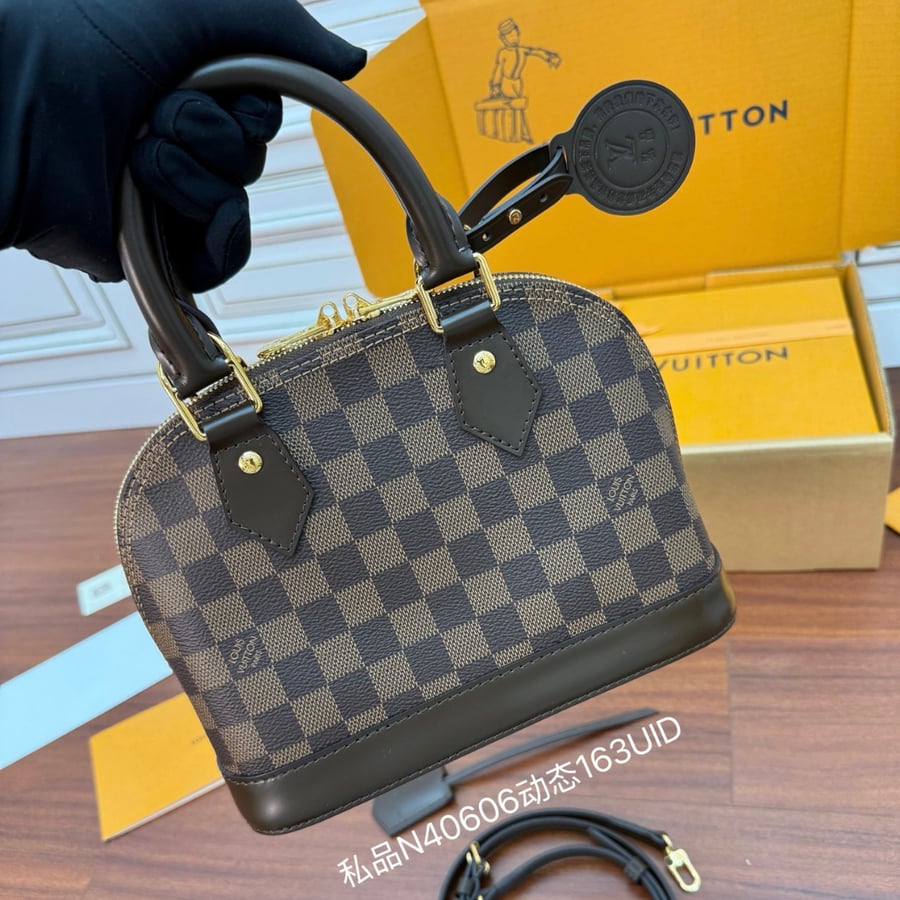 شنطة لويس فيتون N40606 Alma BB Monogram Canvas LV