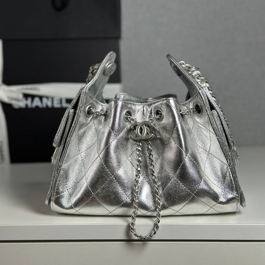 حقيبة شانيل هوبو مقاس ميني Chanel Hobo 26c Mini