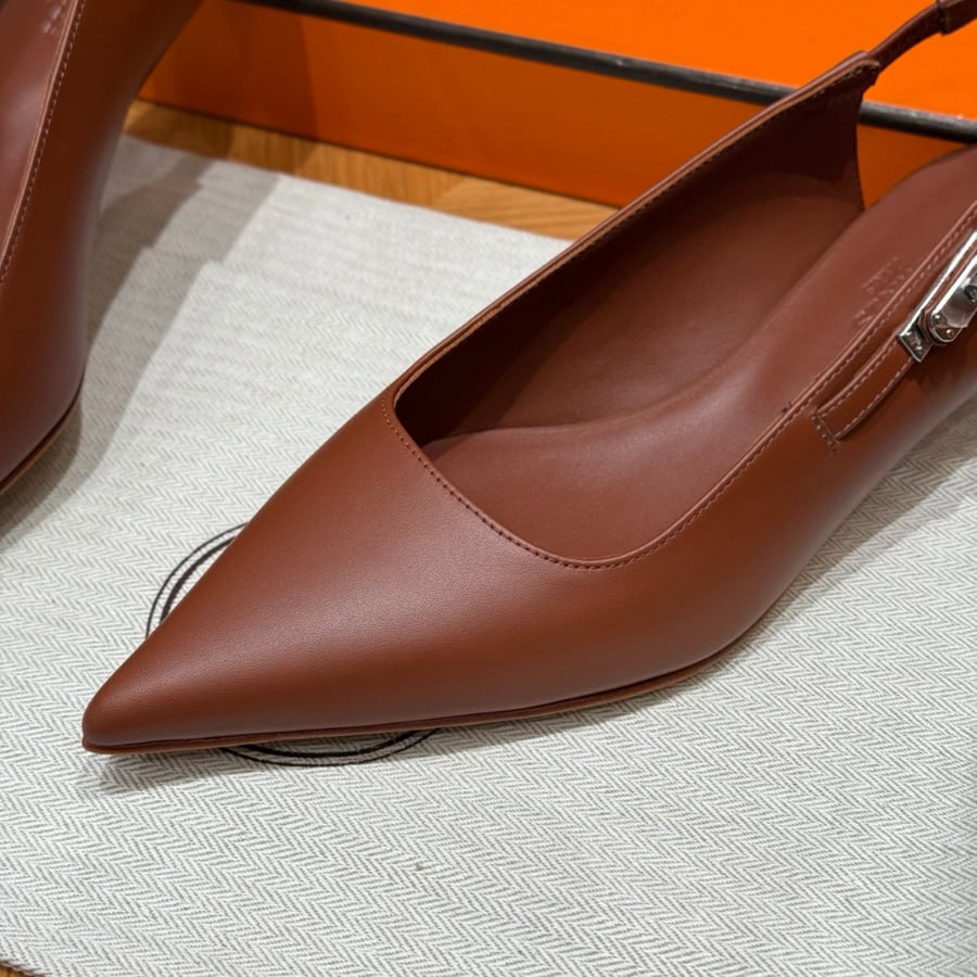 صندل هيرميس هاند ميد Hermes 616 Lover SANDAL