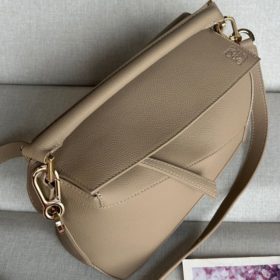 حقيبة لويفي بازل إيدج حجم صغير Small Puzzle Edge bag 24CM