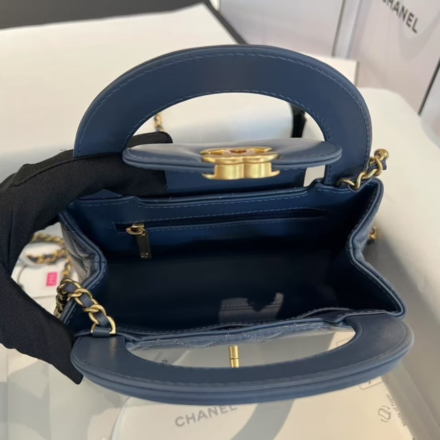 حقيبة شانيل Chanel 25c kelly