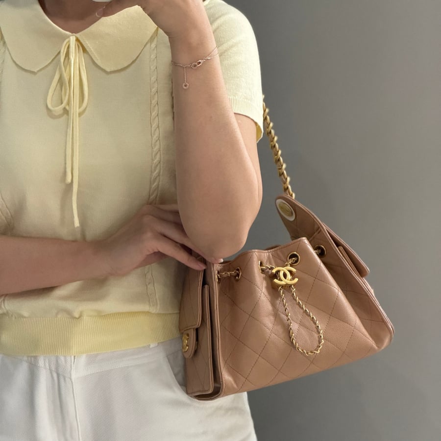 حقيبة شانيل هوبو مقاس ميني  Chanel Hobo 26c Mini