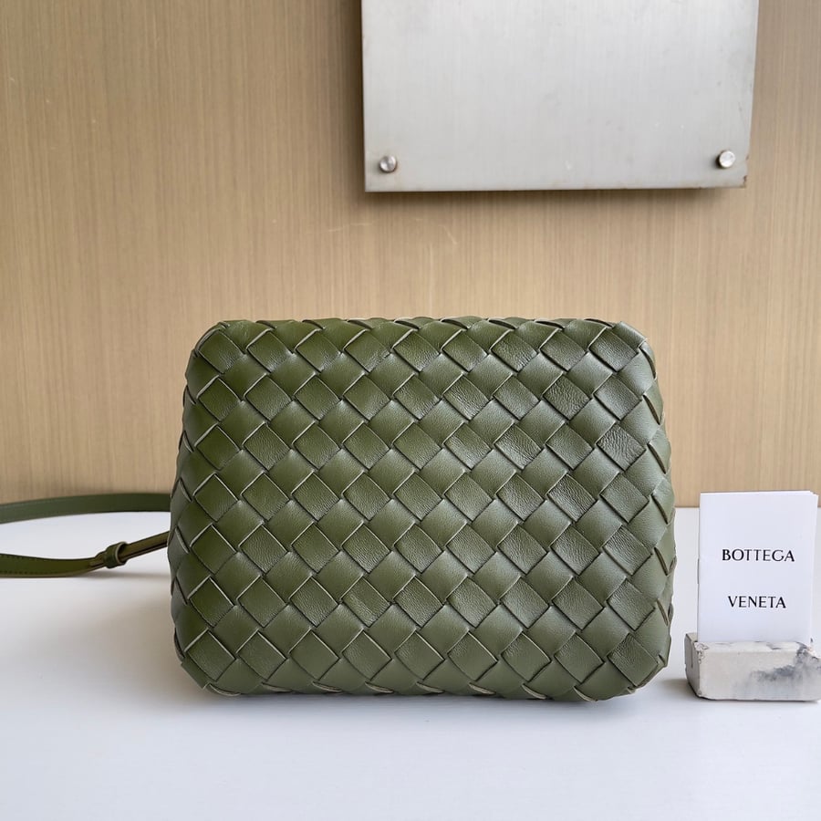 حقيبة باراشوت صغيرة من أنديامو Small Andiamo Parachute Bag