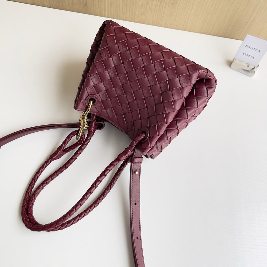حقيبة باراشوت صغيرة من أنديامو Small Andiamo Parachute Bag