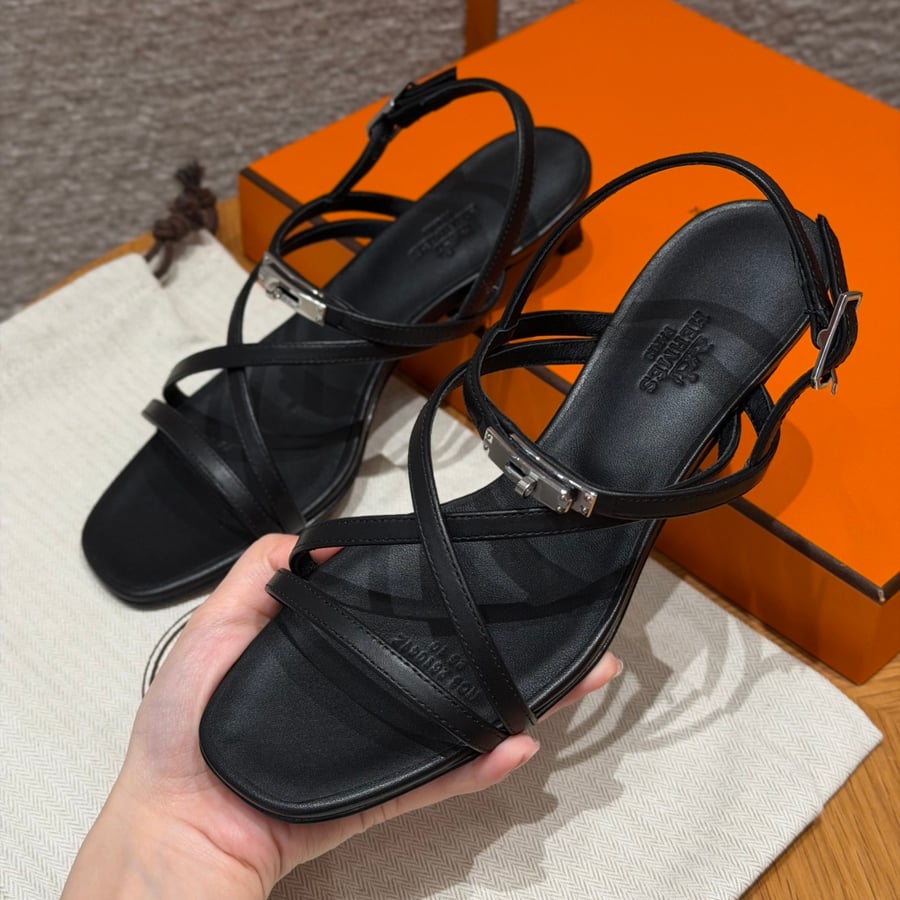 صندل هيرميس هاند ميد Hermes 631 Muse SANDAL