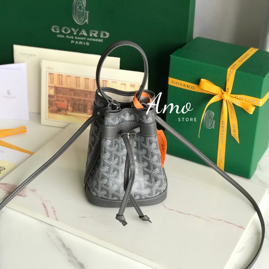 شنطة جويارد لون رمادي مقاس ميني Goyard Petit Flot Bucket Bag