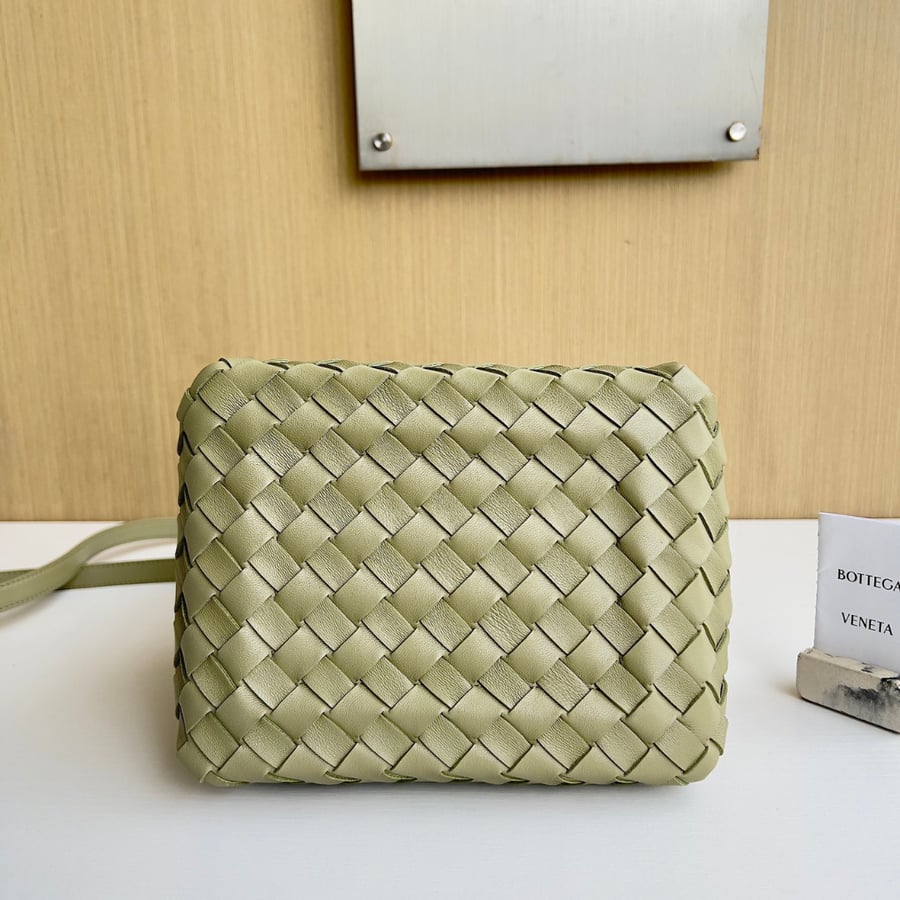 حقيبة باراشوت صغيرة من أنديامو Small Andiamo Parachute Bag