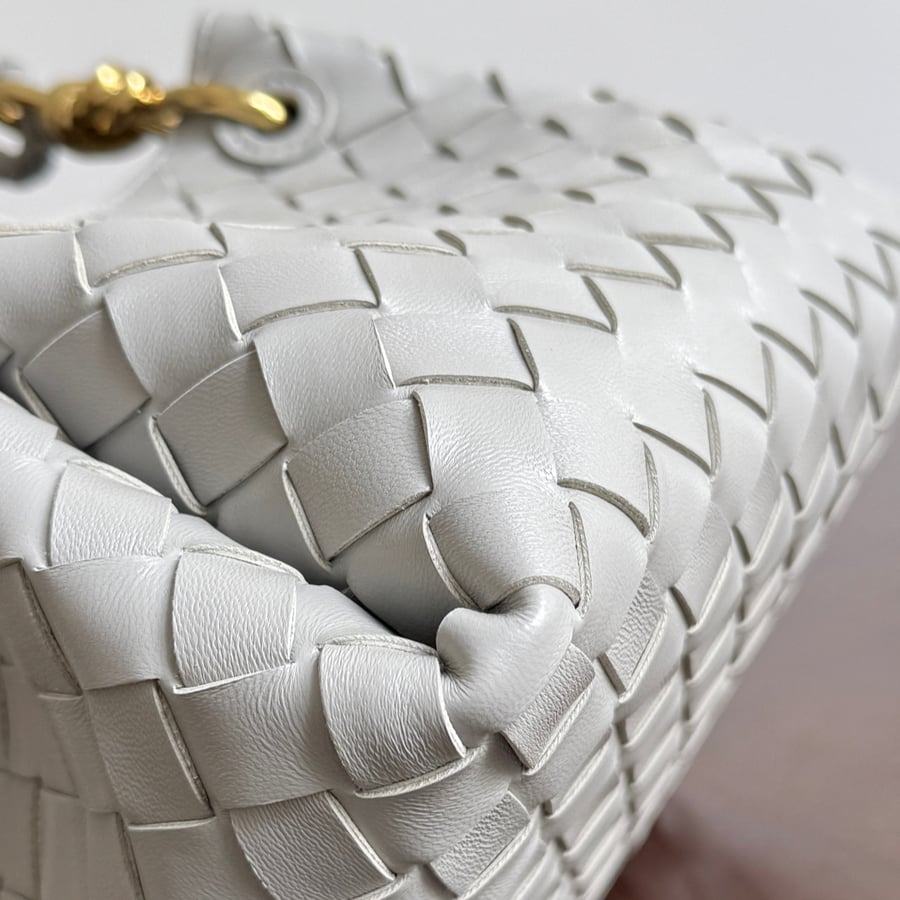حقيبة باراشوت صغيرة من أنديامو Small Andiamo Parachute Bag