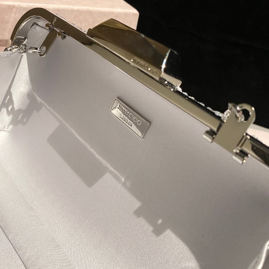 حقيبة يد كلاتش جيمي تشو مرصعة بالكريستال Jimmy Choo Cloud Clutch