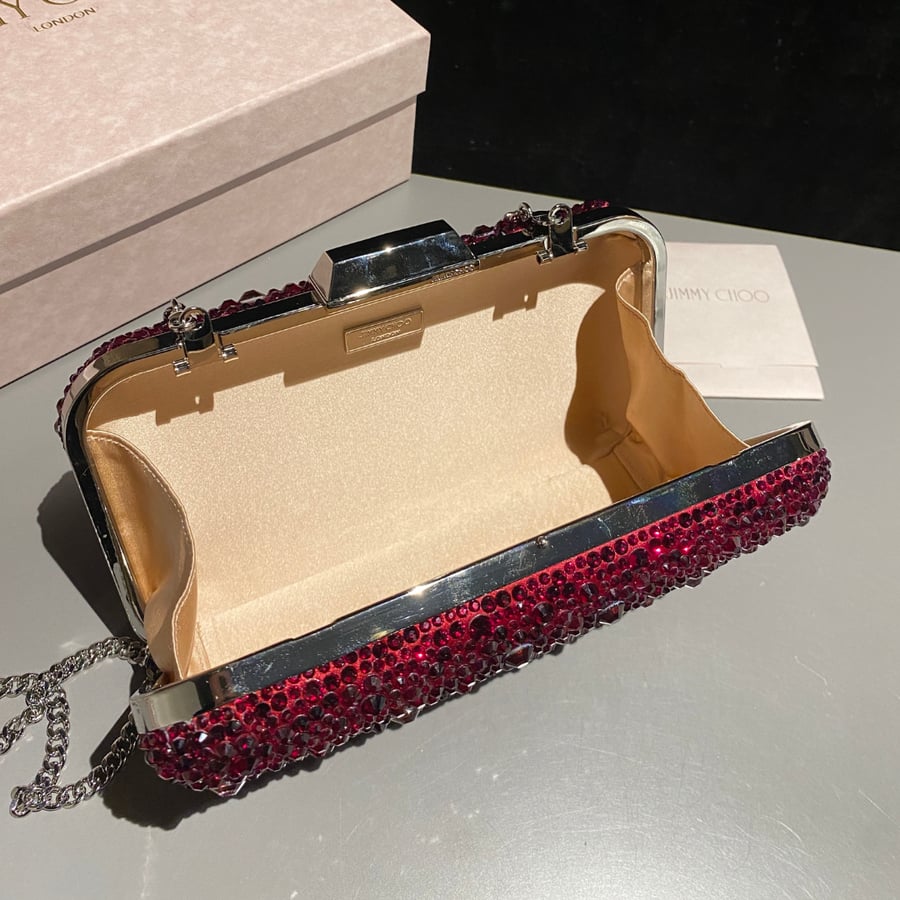 حقيبة يد كلاتش جيمي تشو مرصعة بالكريستال Jimmy Choo Cloud Clutch