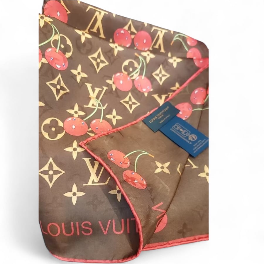 وشاح مربع LV x TM Monogram Cerise مقاس 90