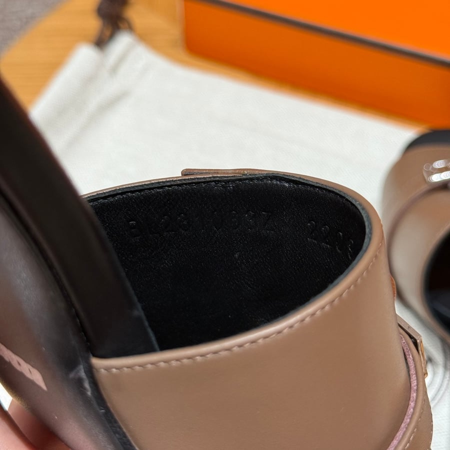 صندل جيجي كيلي بكعب عال هاند ميد Hermes 187 Gigi kelly SANDAL