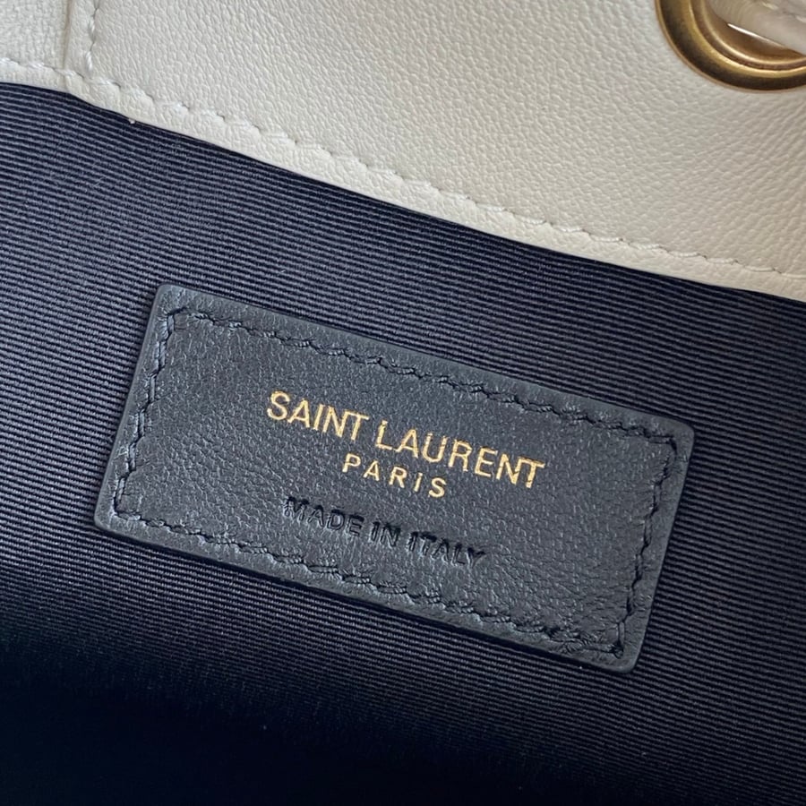 حقيبة سانت لوران كاساندر باكيت Saint Laurent Cassandre Small Bucket