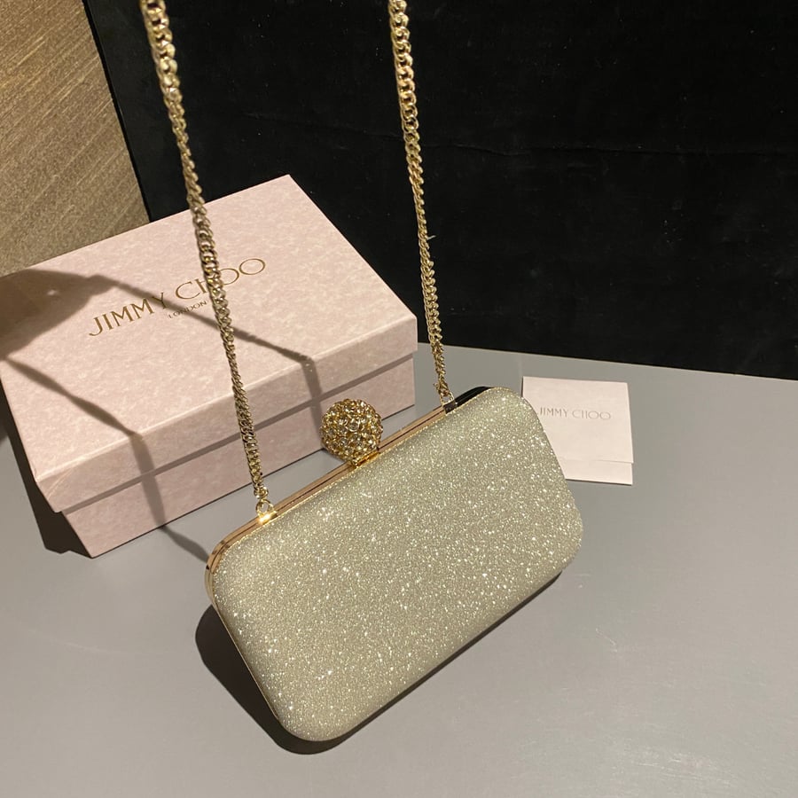 حقيبة يد كلاتش جيمي تشو مرصعة بالكريستال Jimmy Choo Cloud Clutch