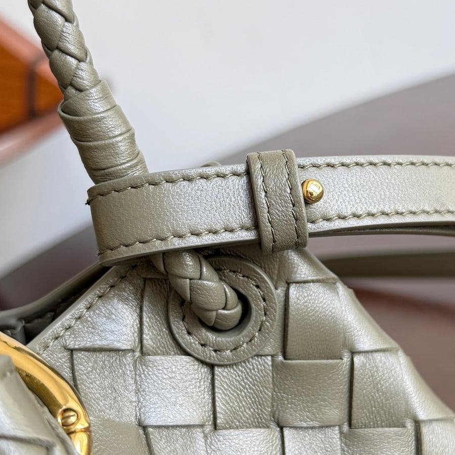 حقيبة باراشوت صغيرة من أنديامو Small Andiamo Parachute Bag
