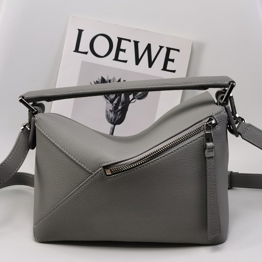 حقيبة لويفي بازل إيدج حجم صغير Small Puzzle Edge bag 24CM